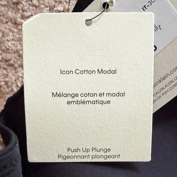 Calvin Klein Black bra push up plunge 36c nwt - Picture 7 of 9